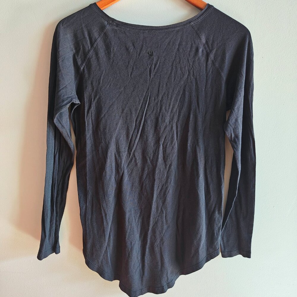 LULULEMON Ultra Soft Top - Picture 3 of 5